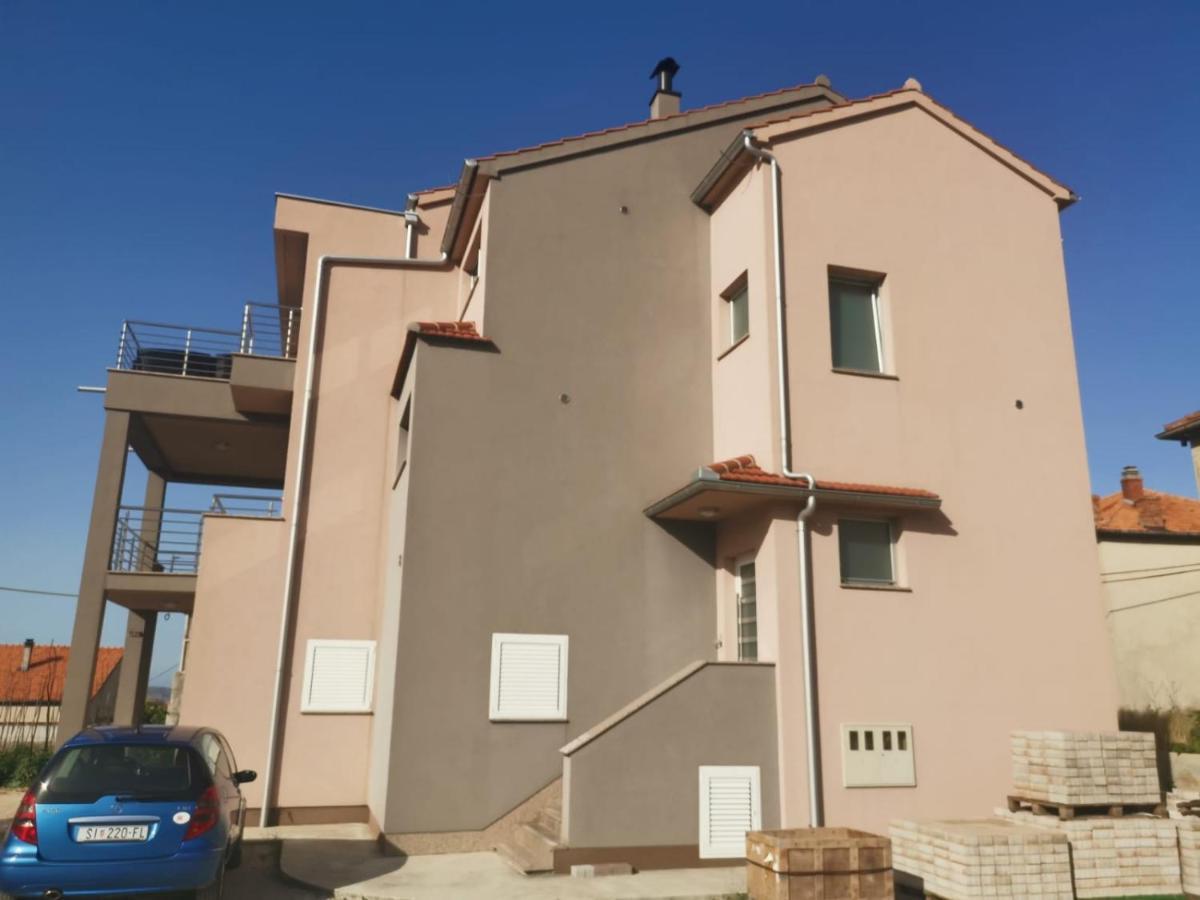 Apartments Grubisic - Sibenik - Parking Included Esterno foto