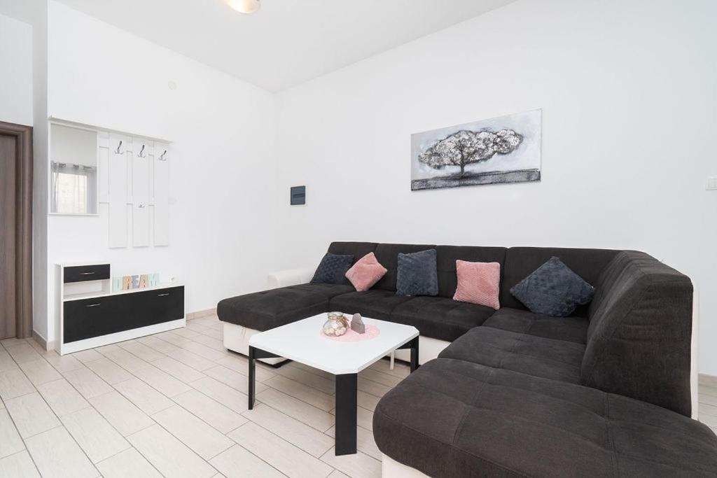 Apartments Grubisic - Sibenik - Parking Included Esterno foto